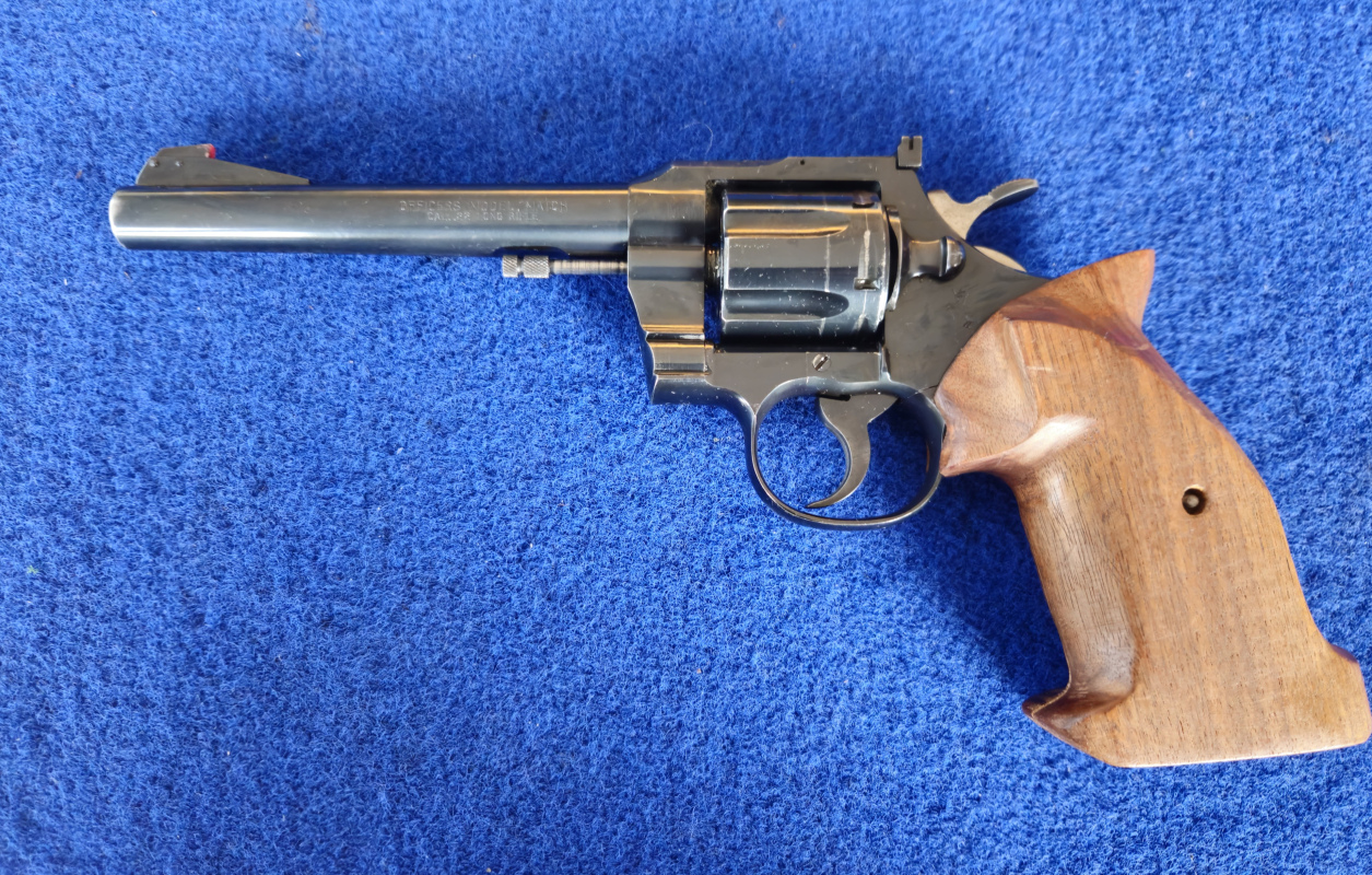Colt Officers model match .22 lr