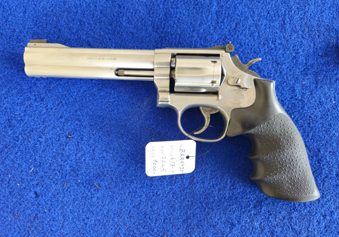 S&W 617-1 .22lr