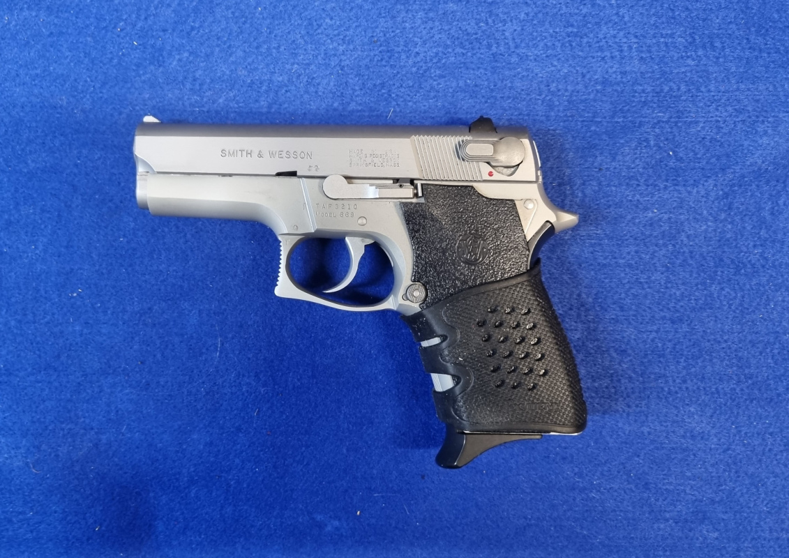 S&W 669 9mm